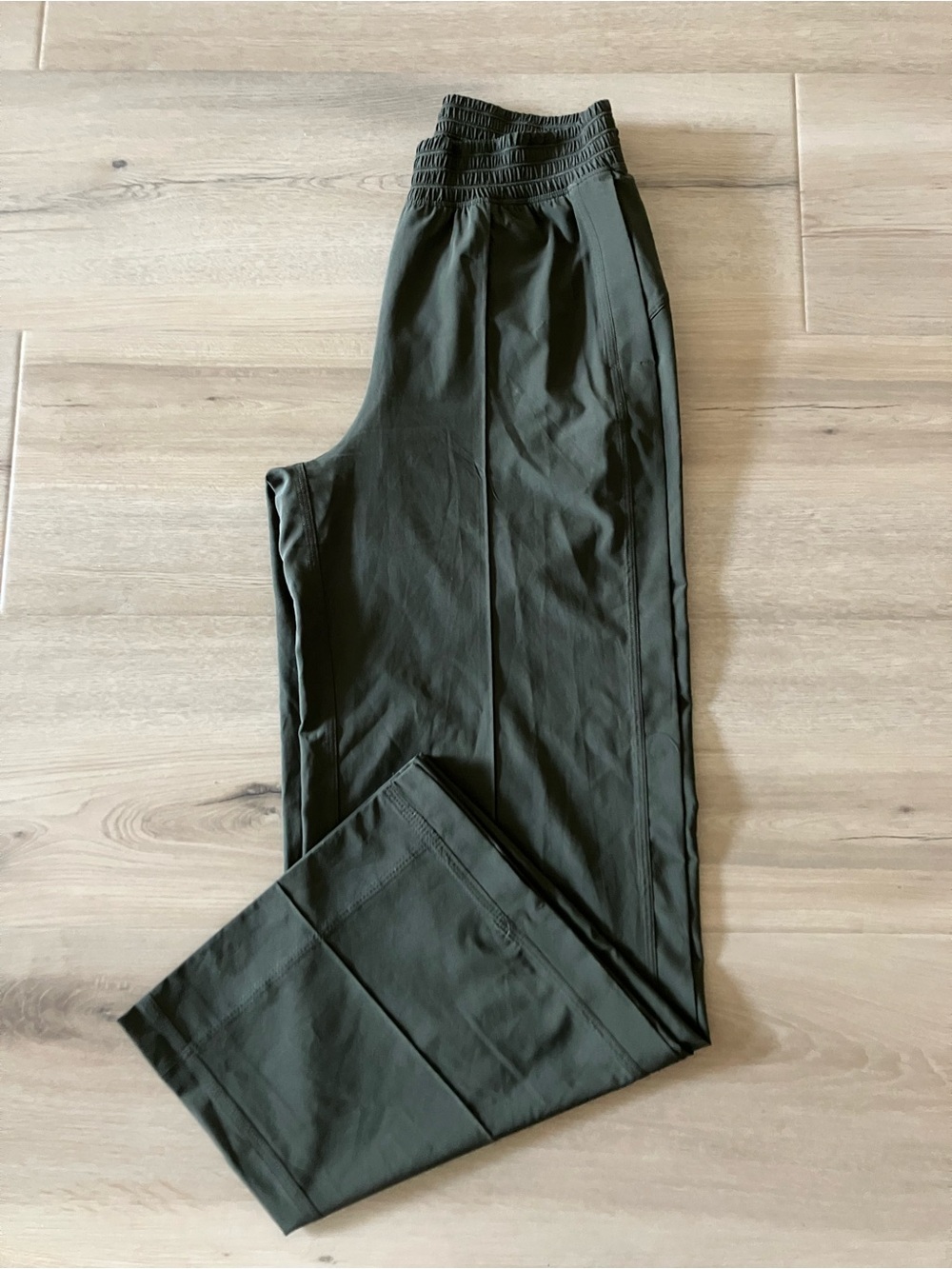 lululemon athletica Women's Wide-Leg Pants in Olive